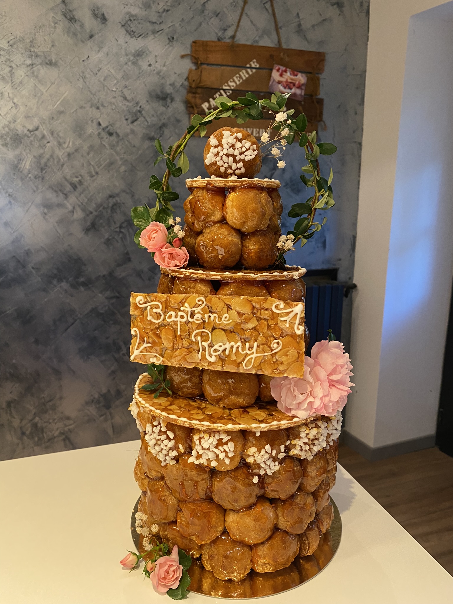 Croquembouche