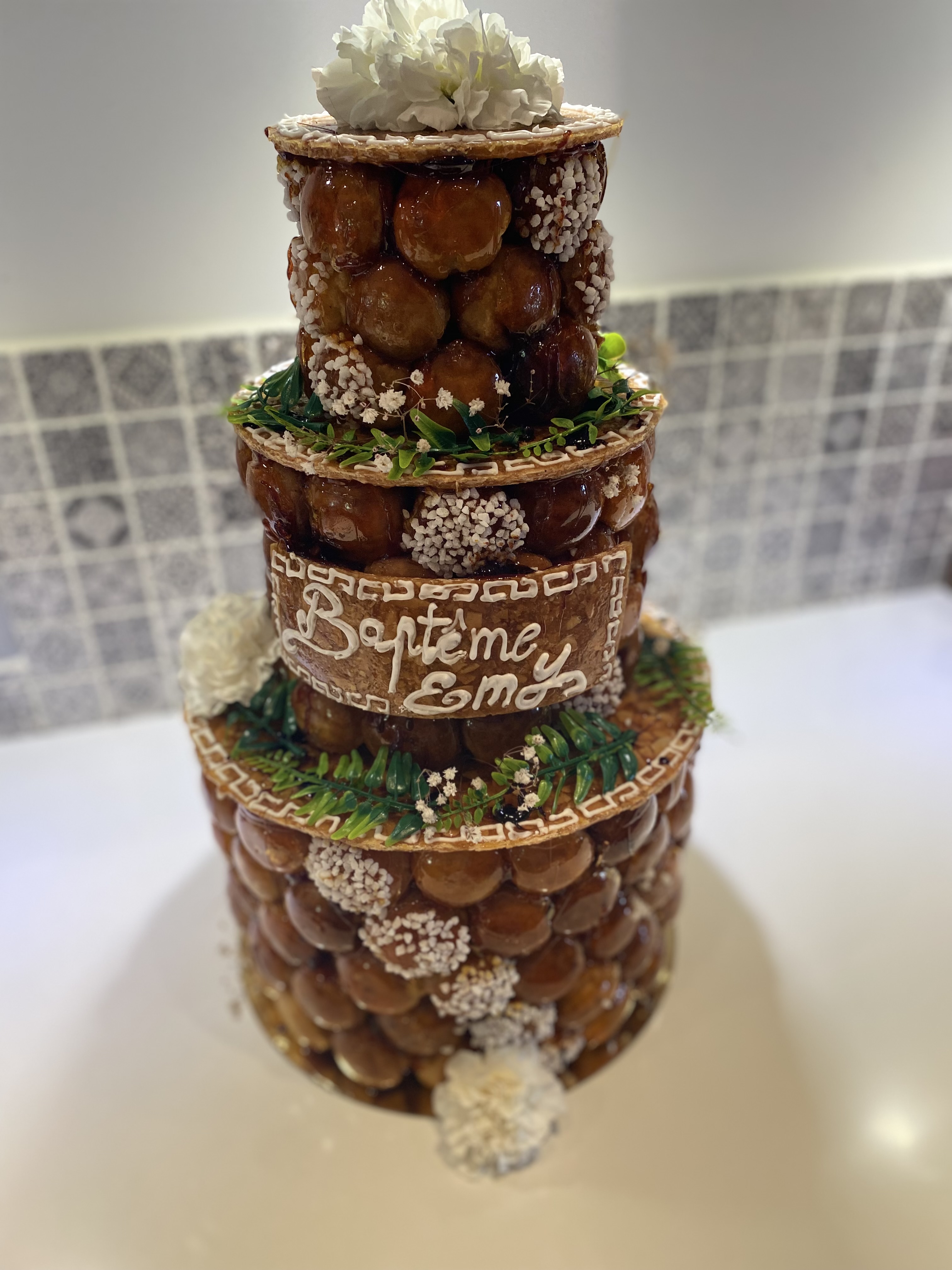 Croquembouche